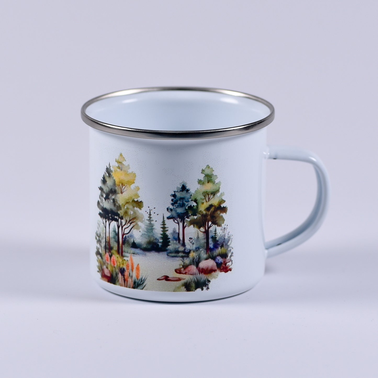 cana emailata cu peisaj de padure